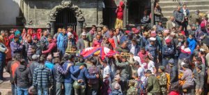 Despedida de dirigiente nepali y cremación en Katmandú